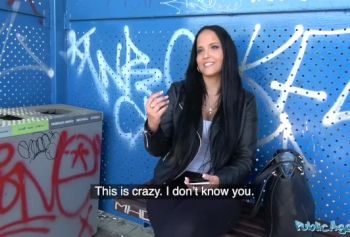 Public Agent порно 2021 липко кончил на лицо грудастой Чешской девочке под железнодорожным мостом