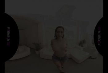 4k vr секс Валентина Бьянко играет с вами в виртуальной реальности моделирования